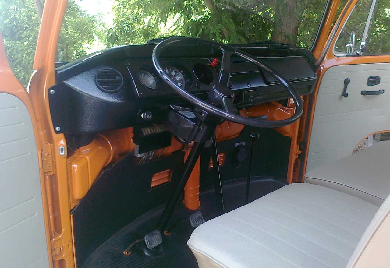 Bus_T2_02.jpg